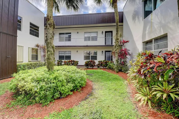 $1,800 | 974 Normandy Trail, Unit 974, Delray Beach, FL 33484