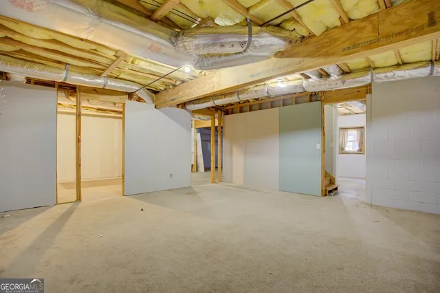 a view of empty room