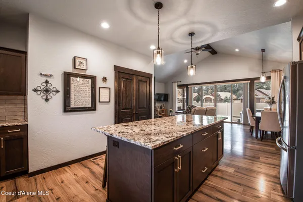 $1,025,000 | 940 East Hurricane Drive, Hayden, ID 83835