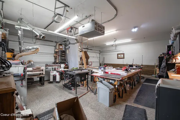 $1,025,000 | 940 East Hurricane Drive, Hayden, ID 83835