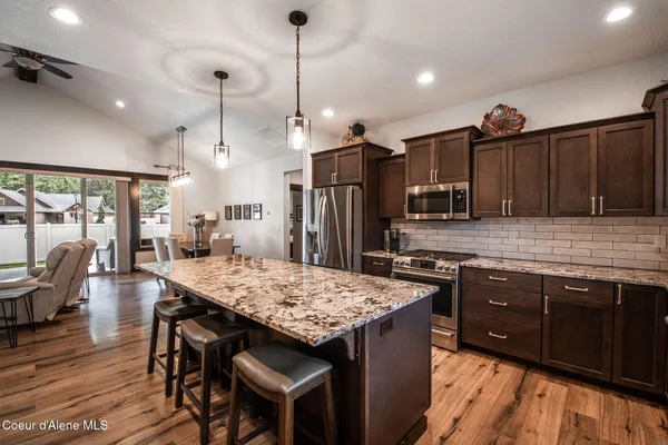 $1,025,000 | 940 East Hurricane Drive, Hayden, ID 83835