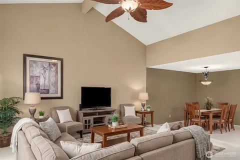 $299,000 | 118 Southwest 116th Street, Unit D32, Seattle, WA 98146
