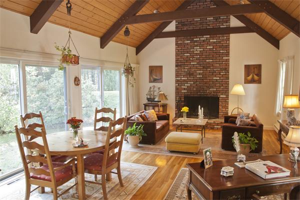 766 North Road Carlisle, MA 01741 - Photo 3 of 14 Gallery Image 3