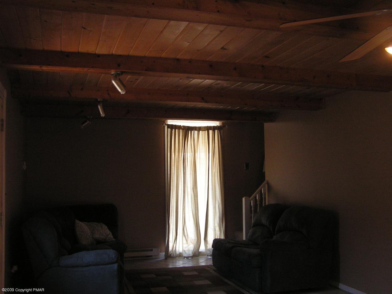 4781 Coolbaugh Road East Stroudsburg, PA 18302 - Photo 8 of 14 Living Room