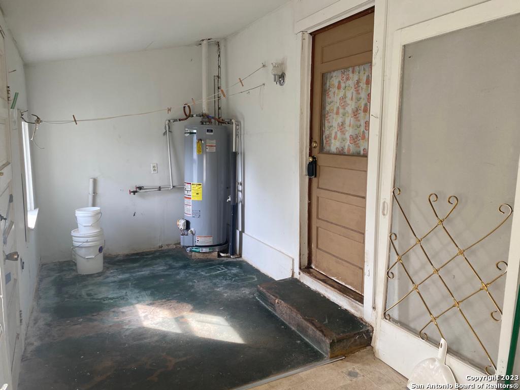 17770 Interstate 35 Lytle, TX 78052 - Photo 22 of 32 a view of a storage & utility room