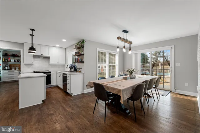 $899,900 | 136 Rose Hill Lane, Berryville, VA 22611