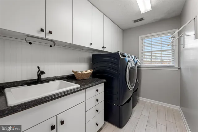 $899,900 | 136 Rose Hill Lane, Berryville, VA 22611