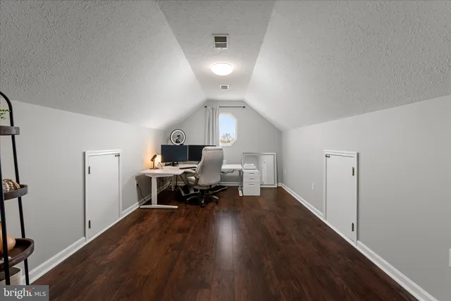 $899,900 | 136 Rose Hill Lane, Berryville, VA 22611