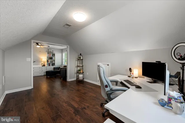 $899,900 | 136 Rose Hill Lane, Berryville, VA 22611