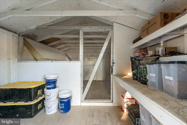 $899,900 | 136 Rose Hill Lane, Berryville, VA 22611