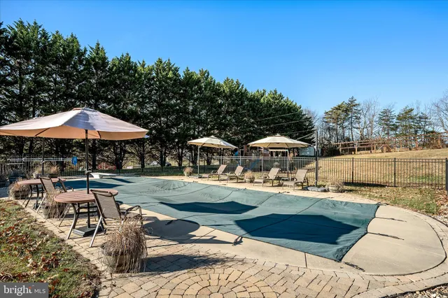 $899,900 | 136 Rose Hill Lane, Berryville, VA 22611