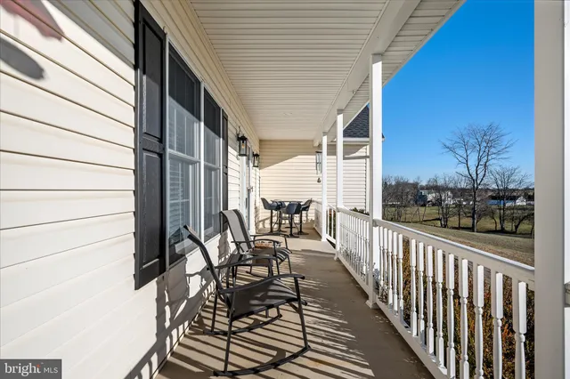 $899,900 | 136 Rose Hill Lane, Berryville, VA 22611