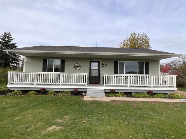 $220,000 | 161 Lincoln Avenue, Villard, MN 56385