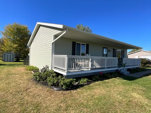 $220,000 | 161 Lincoln Avenue, Villard, MN 56385
