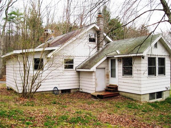 198 Nichewaug Road Petersham, MA 01366 - Photo 2 of 26