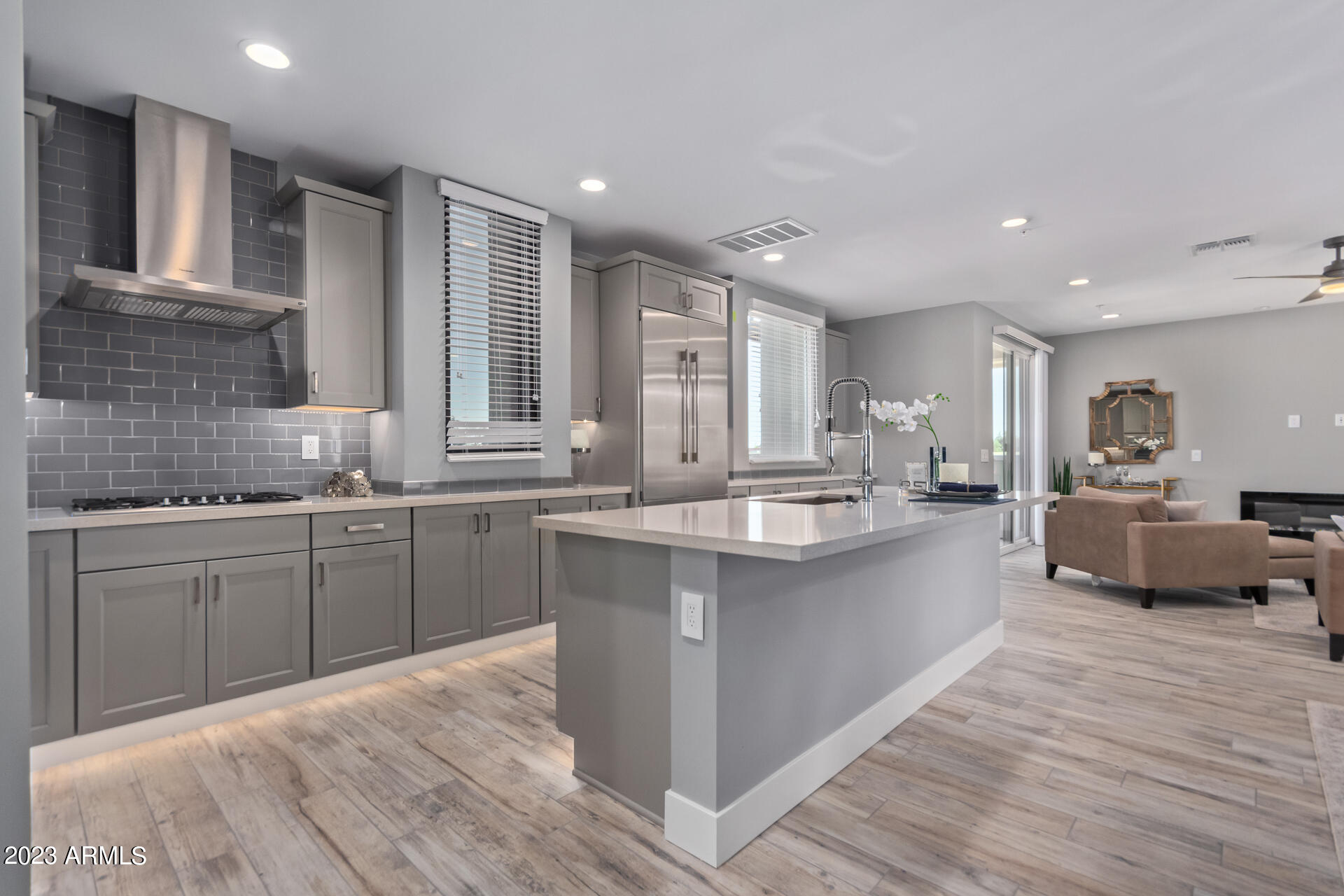 7550 East Osborn Road, Unit 1005 Scottsdale, AZ 85251 - Photo 11 of 36 8 - Osborn Kitchen