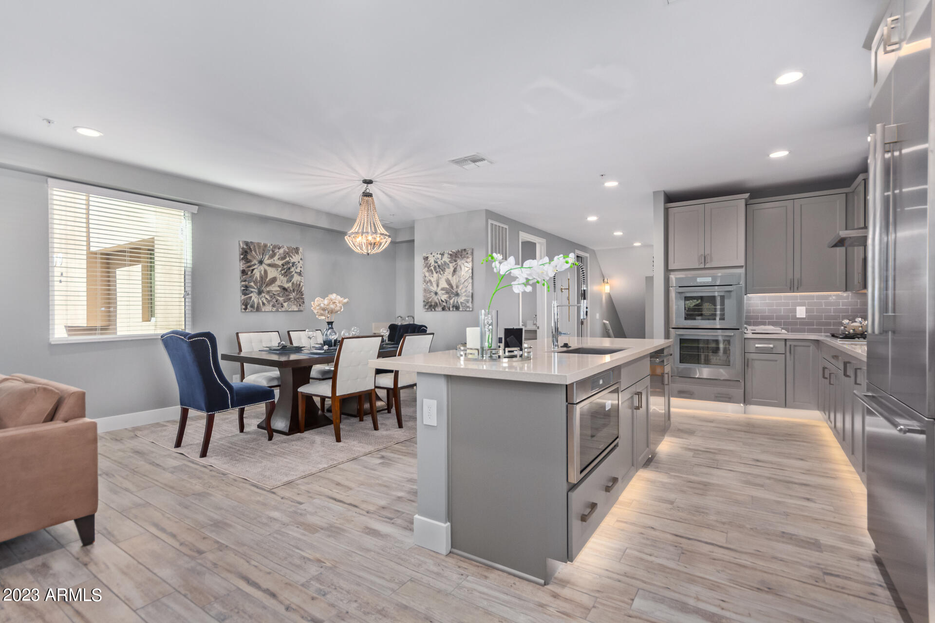 7550 East Osborn Road, Unit 1005 Scottsdale, AZ 85251 - Photo 13 of 36 10 - Osborn Kitchen