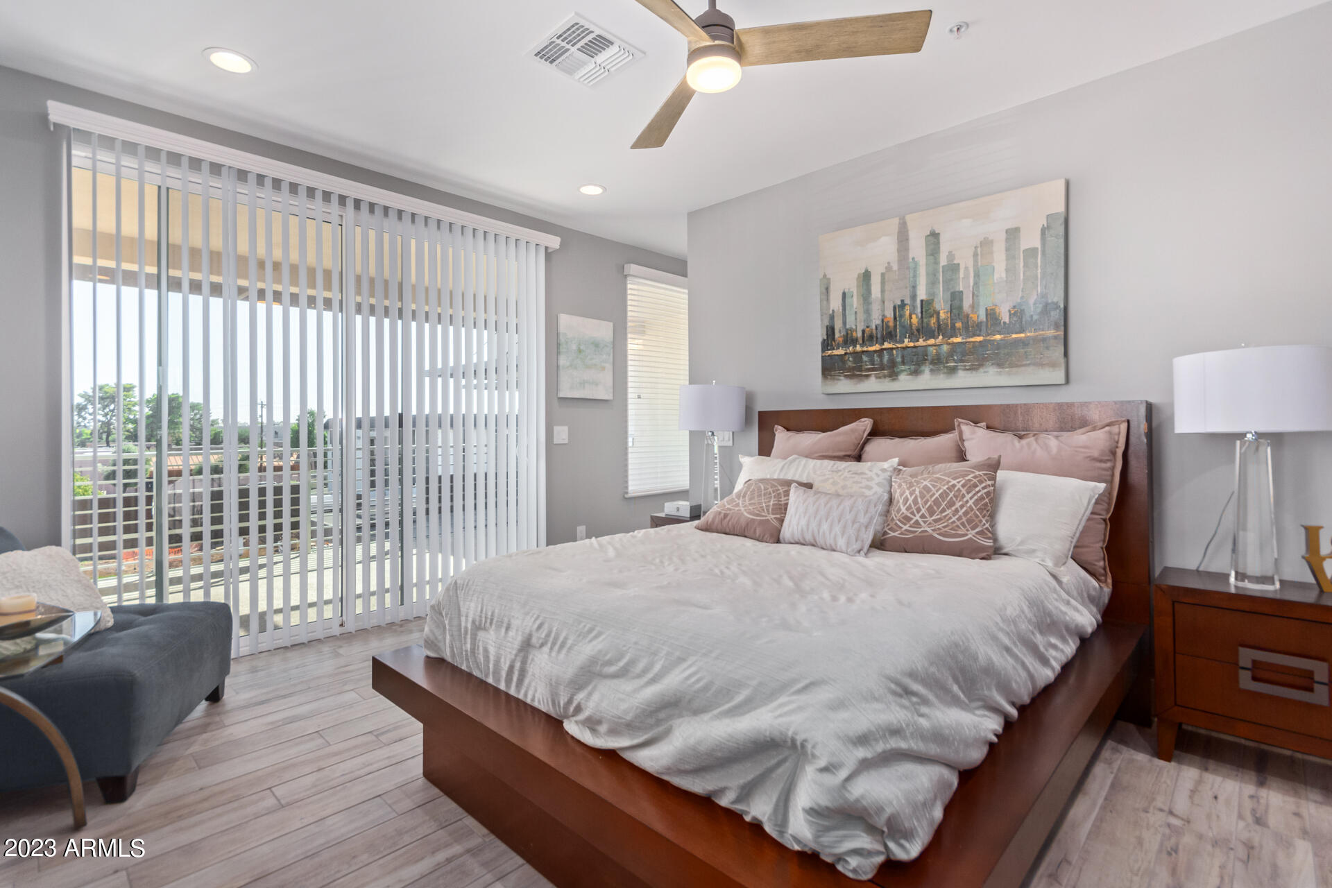 7550 East Osborn Road, Unit 1005 Scottsdale, AZ 85251 - Photo 24 of 36 21 - Osborn Master Bedroom