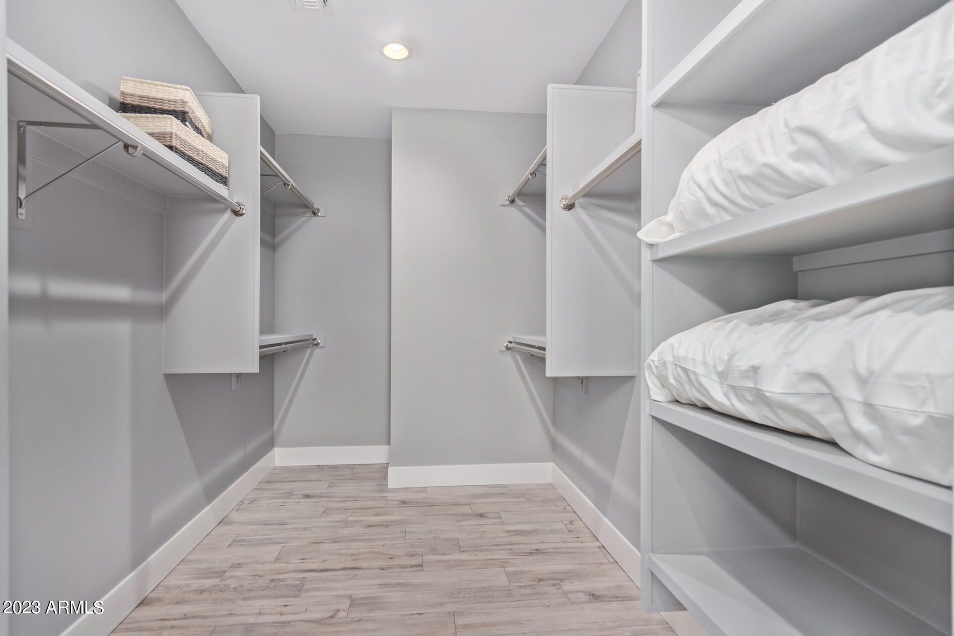 7550 East Osborn Road, Unit 1005 Scottsdale, AZ 85251 - Photo 29 of 36 26 - Osborn Master Closet