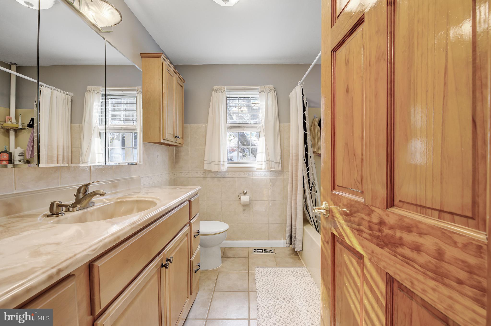 1823 Orchard Avenue Hamilton, NJ 08610 - Photo 11 of 37 First Floor Bathroom