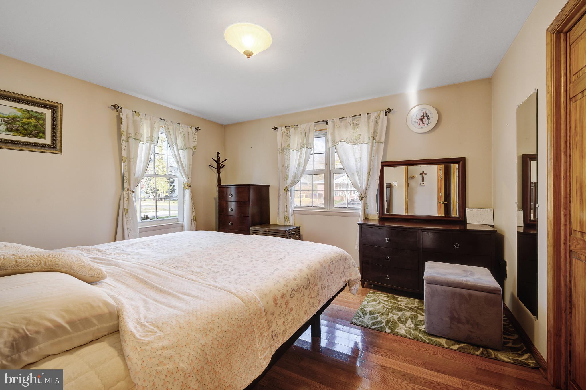 1823 Orchard Avenue Hamilton, NJ 08610 - Photo 12 of 37 Primary Bedroom