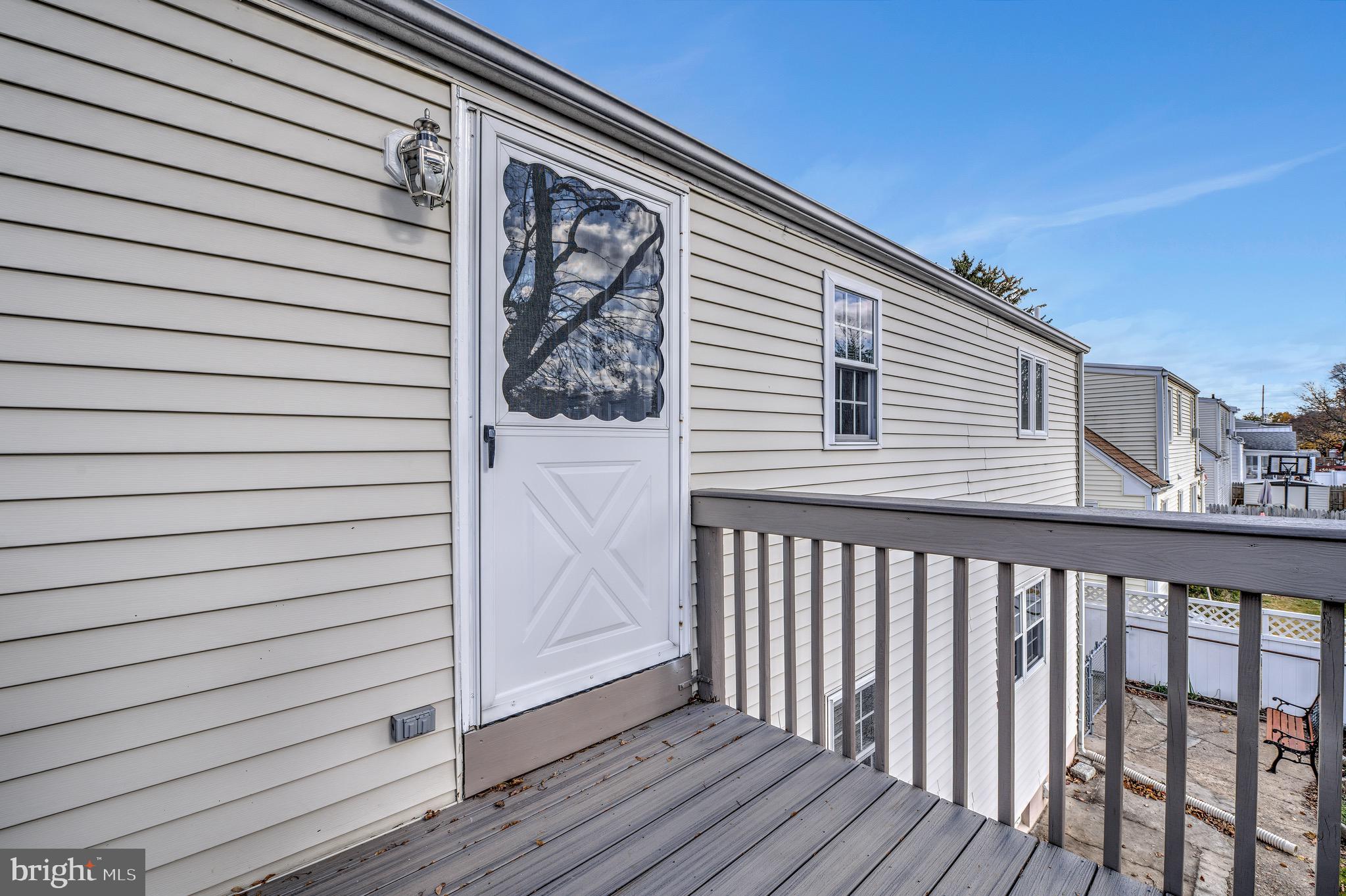 1823 Orchard Avenue Hamilton, NJ 08610 - Photo 21 of 37 2nd Floor Balcony