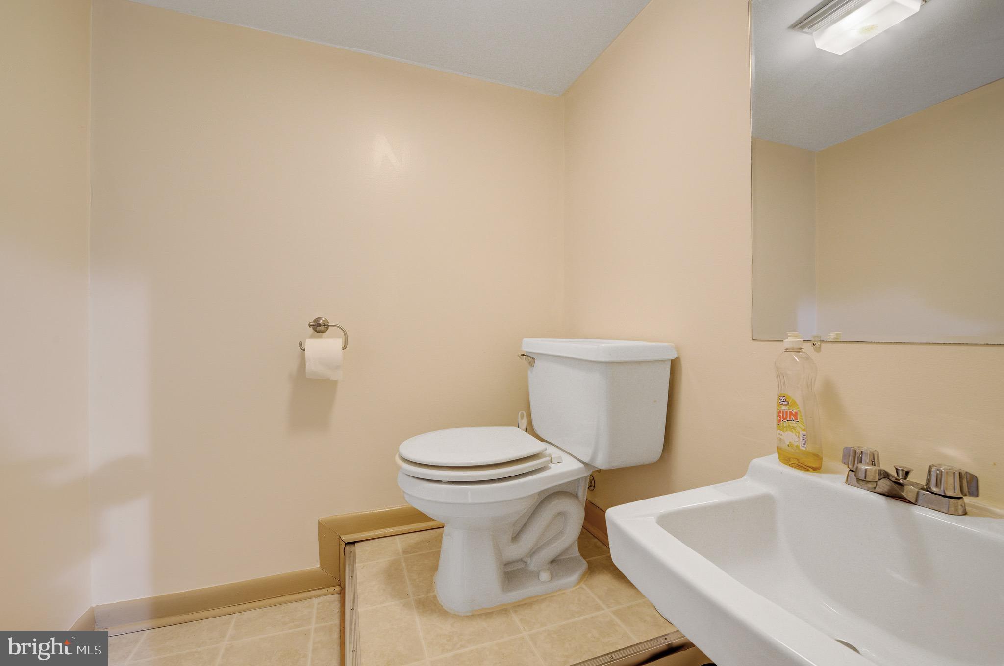 1823 Orchard Avenue Hamilton, NJ 08610 - Photo 24 of 37 2nd Floor Bathroom