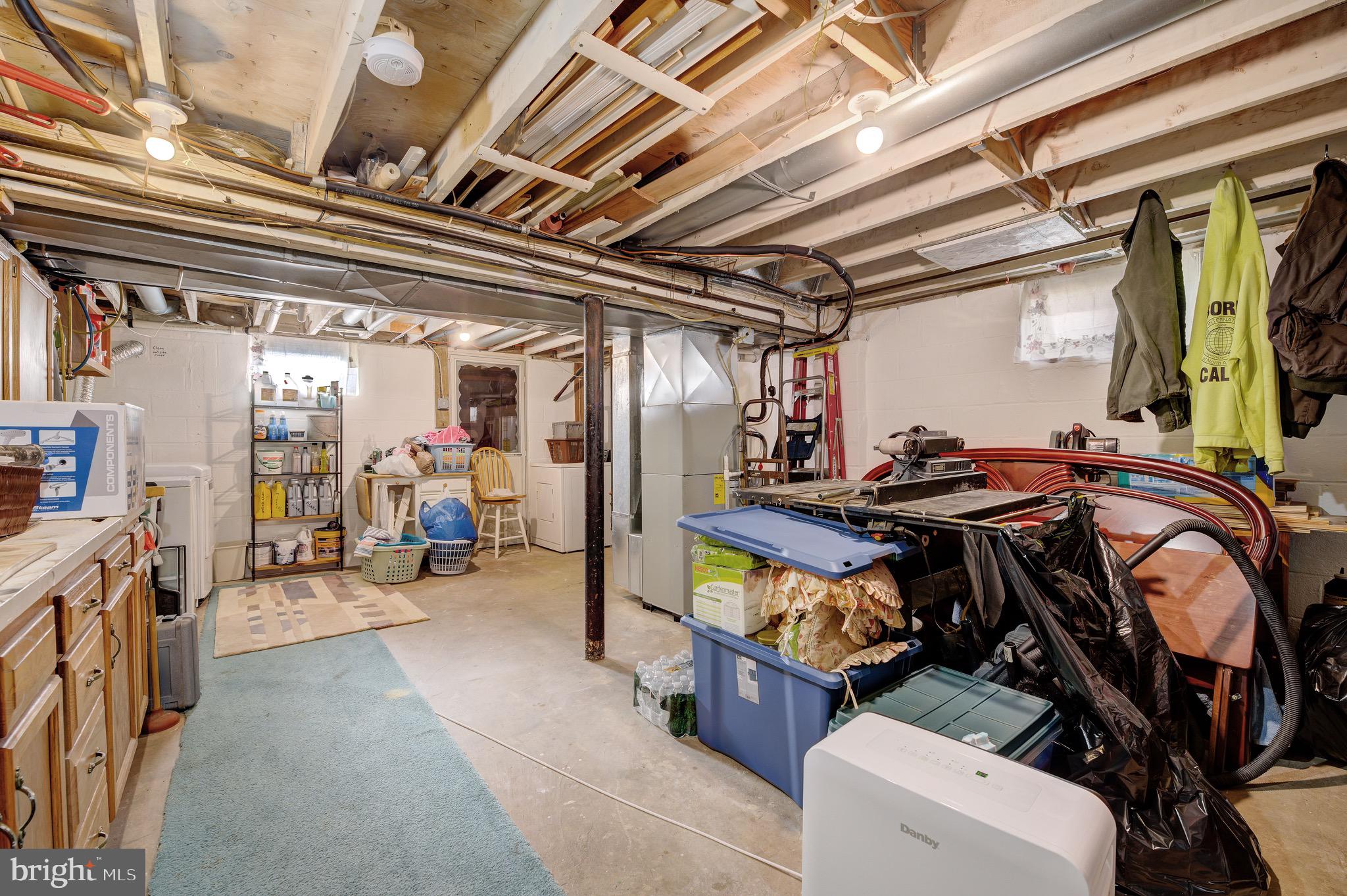 1823 Orchard Avenue Hamilton, NJ 08610 - Photo 33 of 37 Basement