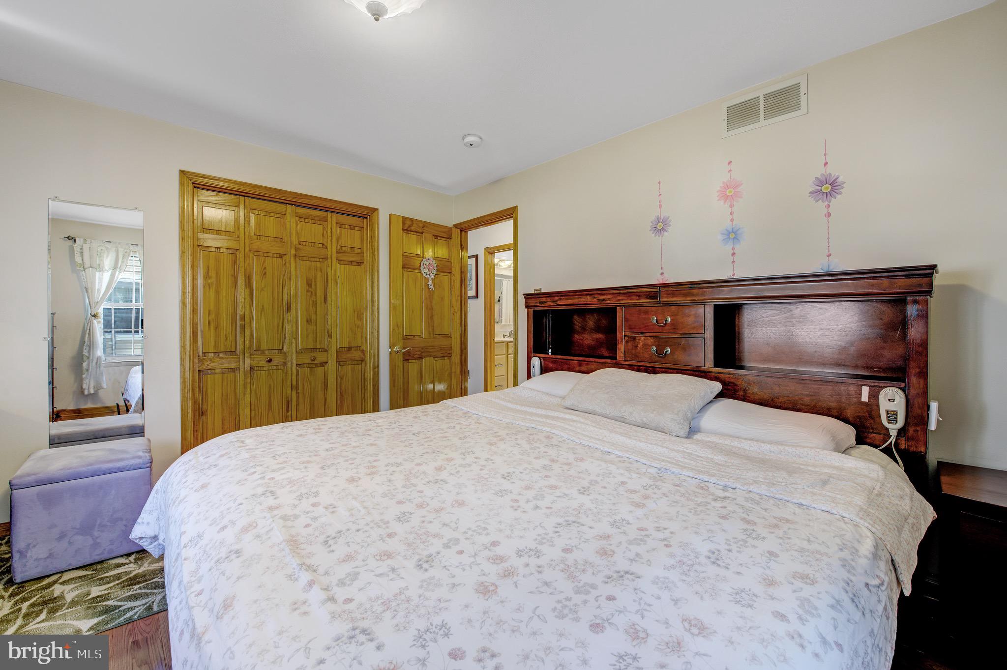 1823 Orchard Avenue Hamilton, NJ 08610 - Photo 8 of 37 Primary Bedroom