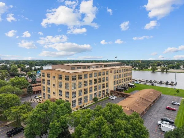 $400,000 | 1545 Arboretum Drive, Unit 201, Oshkosh, WI 54901