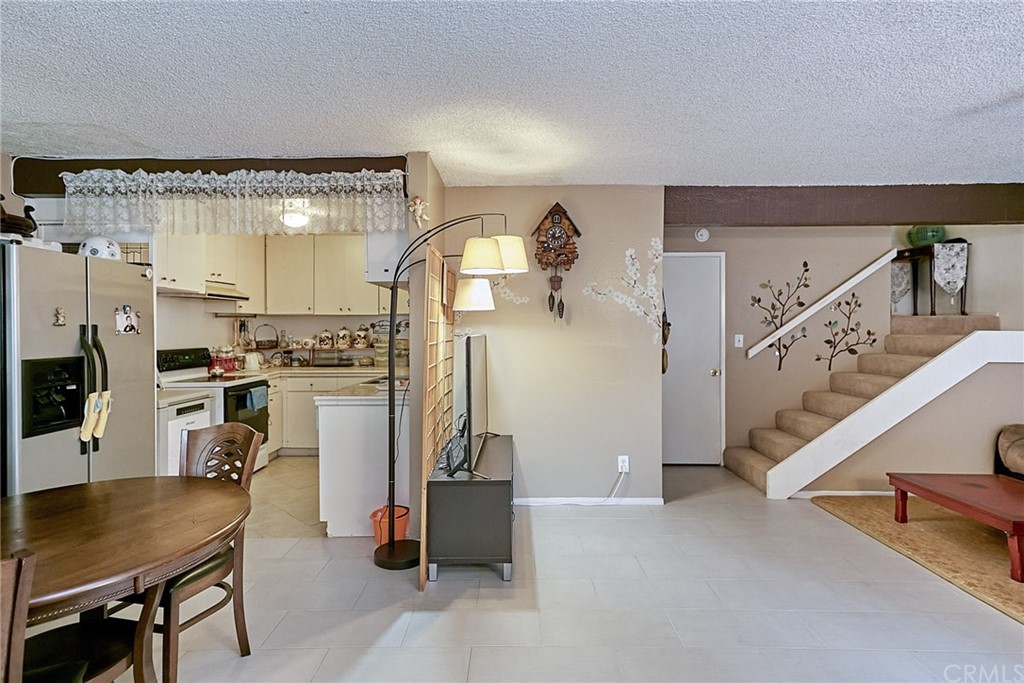 334 Miraleste Drive, Unit 237 San Pedro, CA 90732 - Photo 7 of 20 a view of a livingroom with furniture and a livingroom