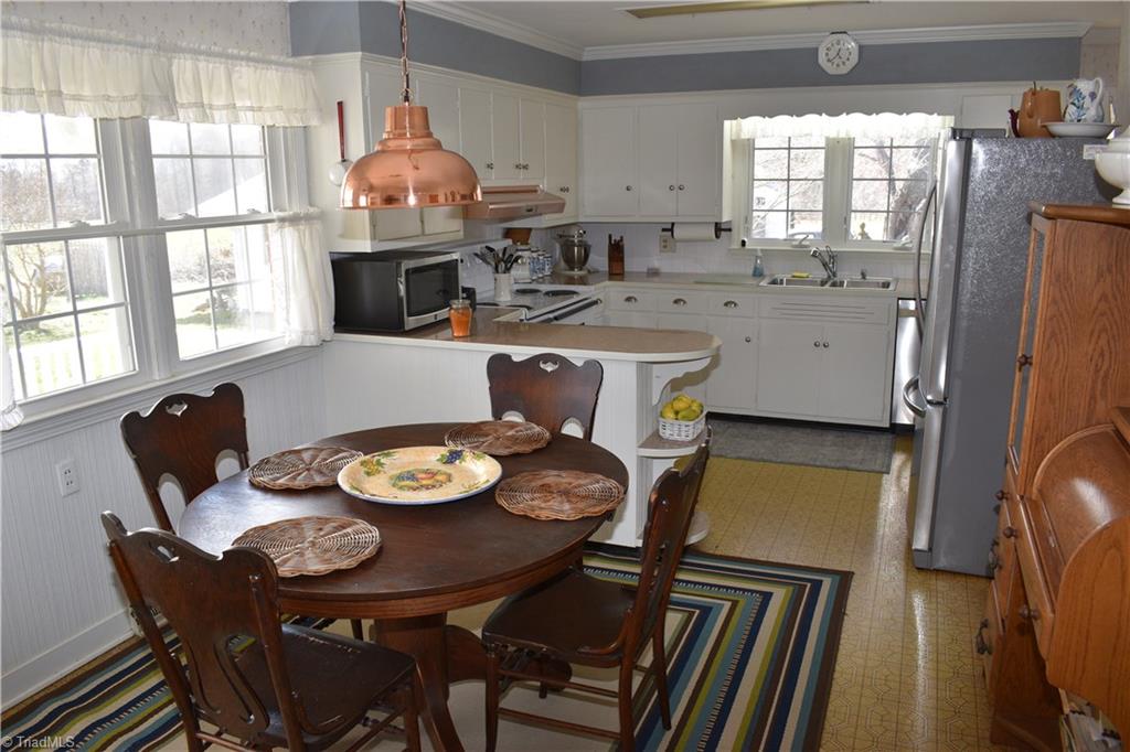 6556 Foster Road Whitsett, NC 27377 - Photo 8 of 27 Gallery Image 8