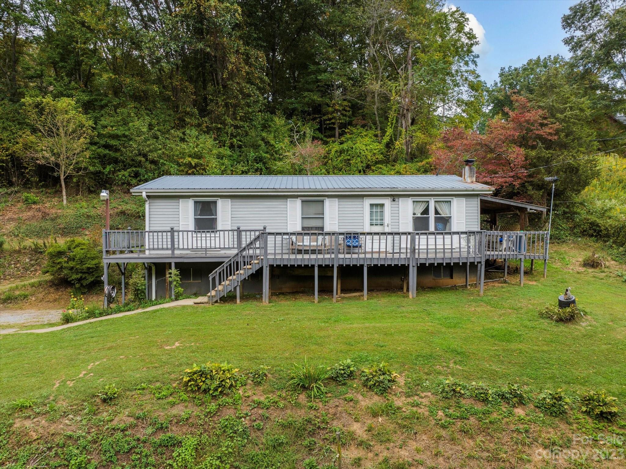 744 Crawford Road Waynesville, NC 28785 - Photo 1 of 19 Gallery Image 1
