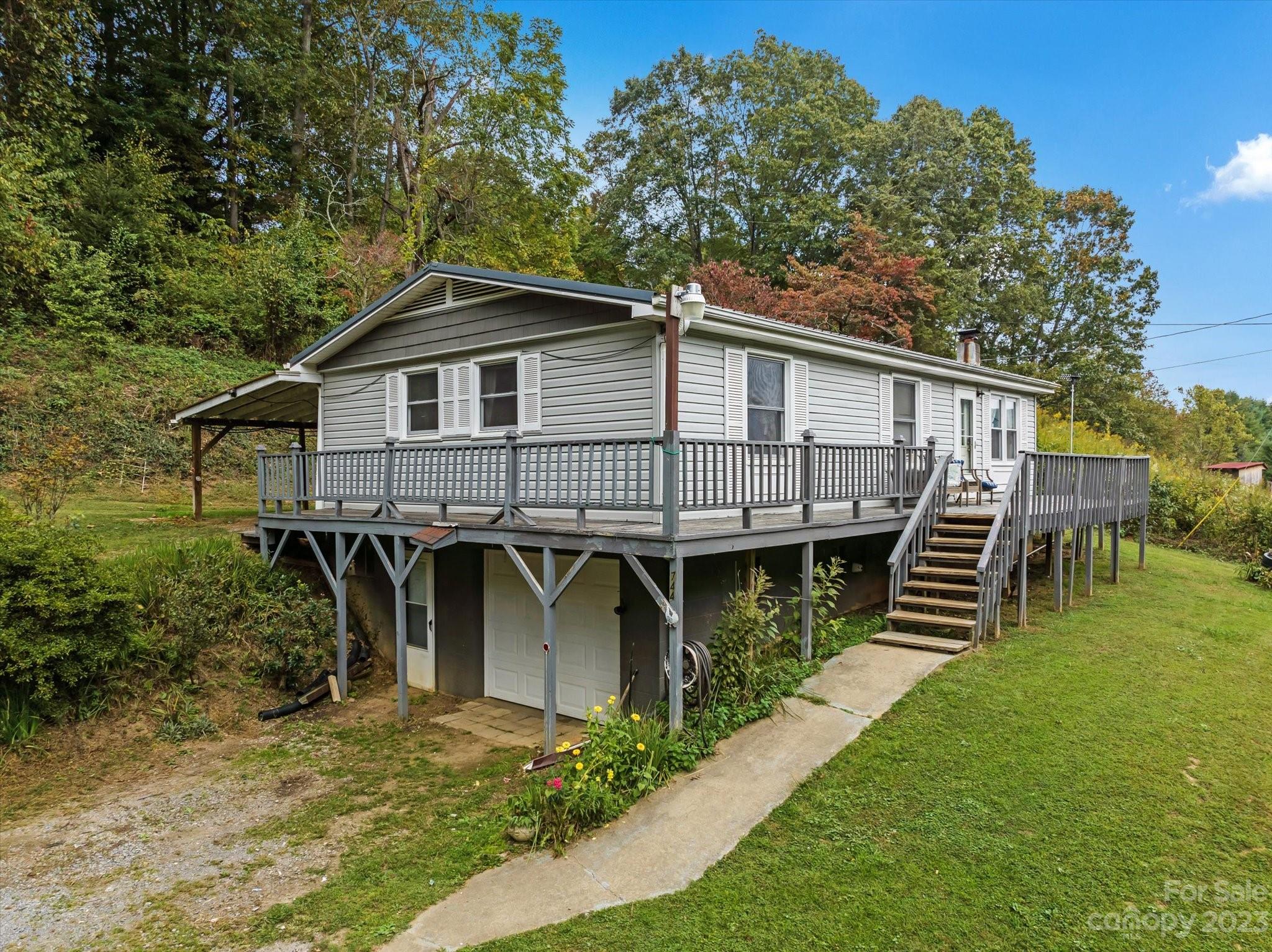 744 Crawford Road Waynesville, NC 28785 - Photo 2 of 19 Gallery Image 2