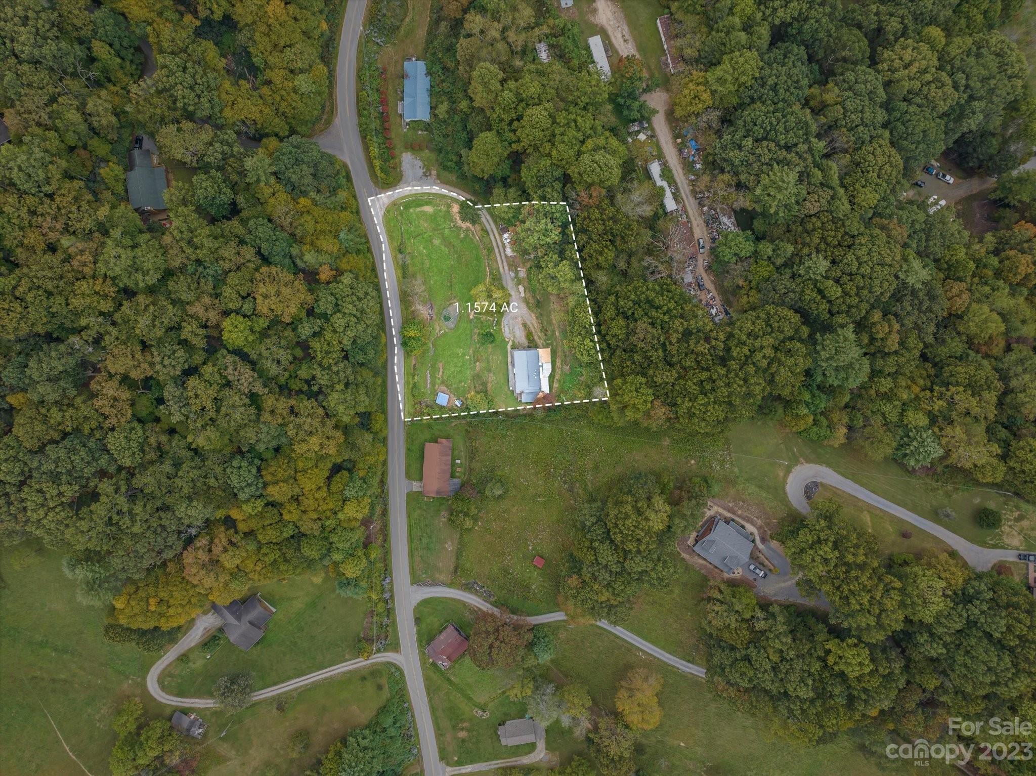 744 Crawford Road Waynesville, NC 28785 - Photo 4 of 19 Gallery Image 4