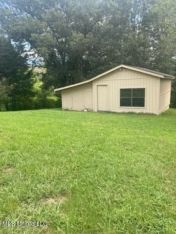 $1,750 | 1632 Laughter Road, Nesbit, MS 38651