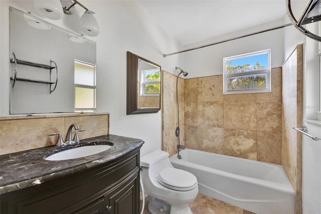 5793 Old Ranch Road Sarasota, FL 34241 - Photo 44 of 100 Bedroom #2 Bathroom, house #1