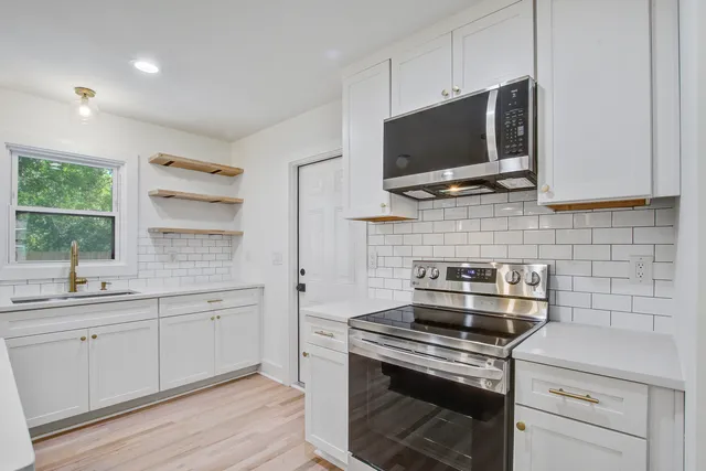 $390,000 | 244 Jean Wells Drive, Goose Creek, SC 29445