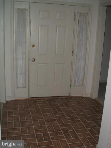 133 Hawick Road Inwood, WV 25428 - Photo 9 of 11 Entrance / Foyer