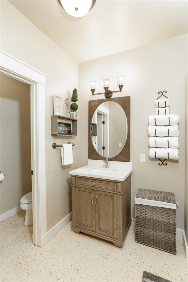 40804 North Division Road Deer Park, WA 99006 - Photo 15 of 37 Gallery Image 15
