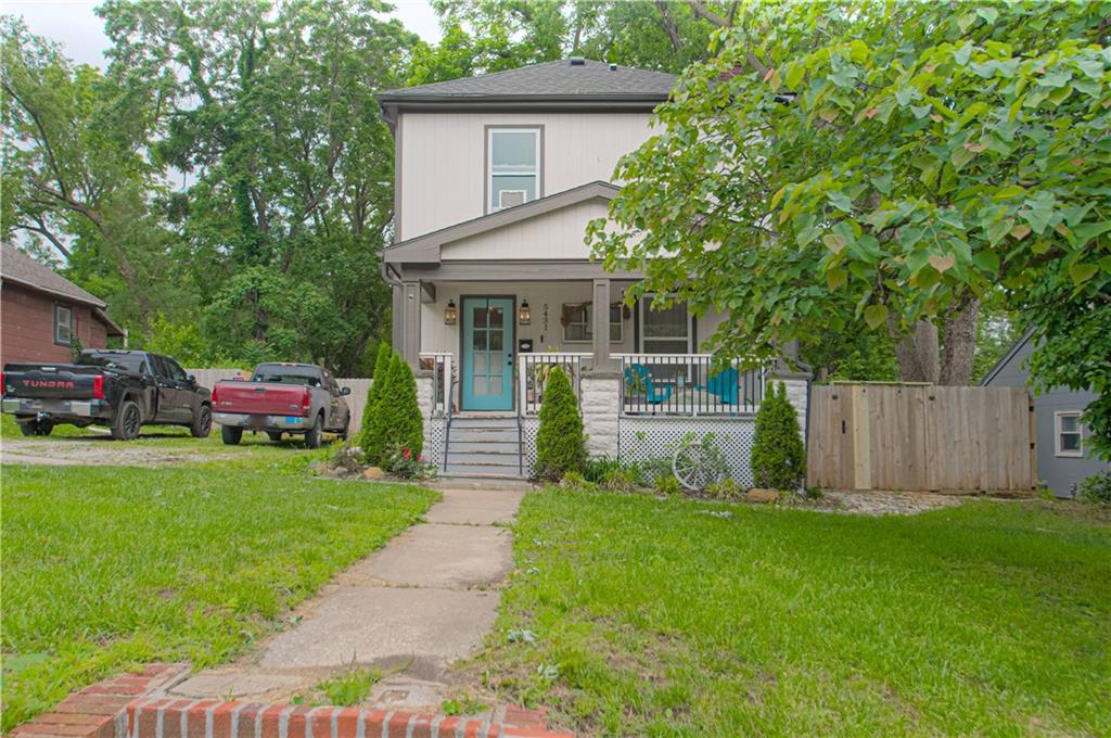5431 Klamm Road Kansas City, KS 66106 - Photo 1 of 32