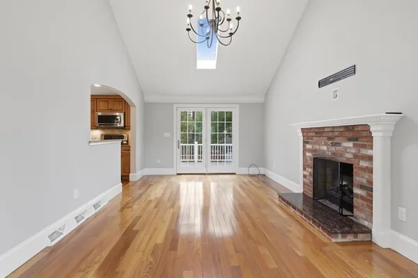 $899,900 | 86 Alton Street, Walpole, MA 02081