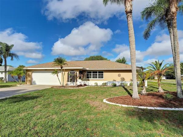 $439,000 | 1337 Whispering Lane, Venice, FL 34285