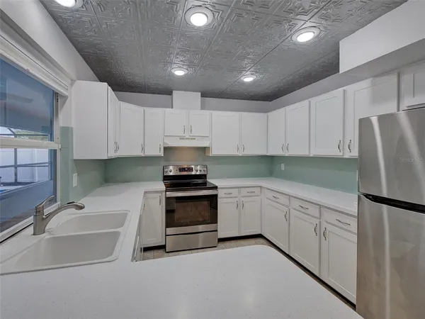 $439,000 | 1337 Whispering Lane, Venice, FL 34285