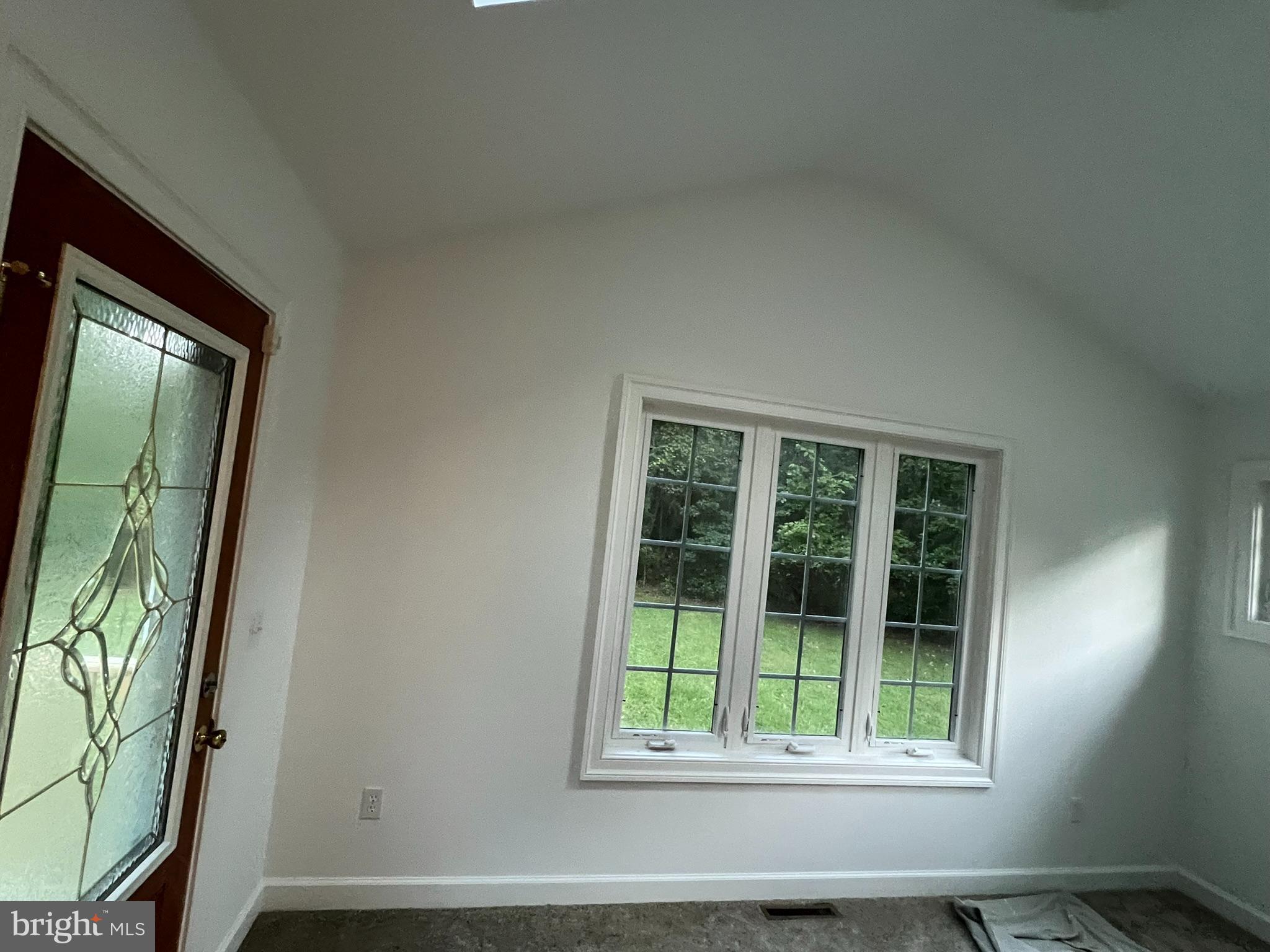 1290 College Road Dover, DE 19904 - Photo 22 of 33 a view of a window in a room
