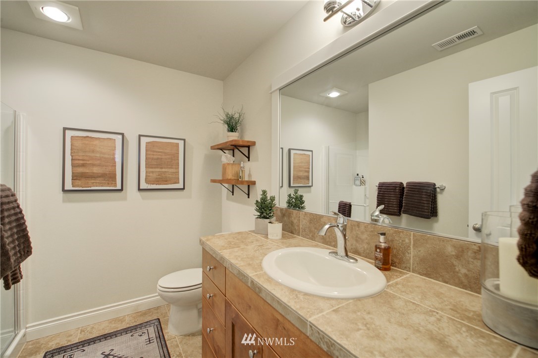 16308 Southeast 140th Street Renton, WA 98059 - Photo 13 of 40 Gallery Image 13