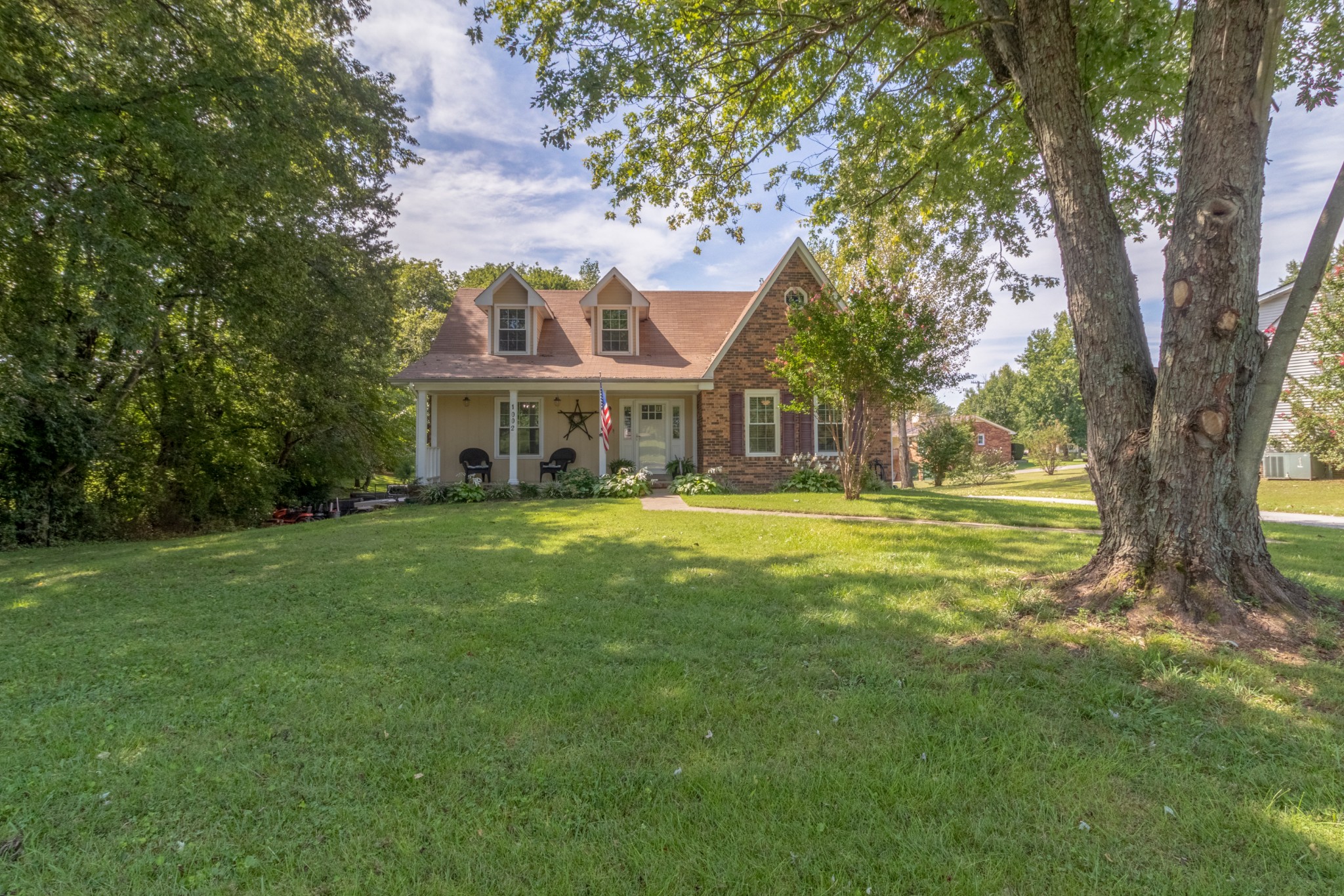 1002 Rossview Road Clarksville, TN 37043 - Photo 1 of 25 Gallery Image 1