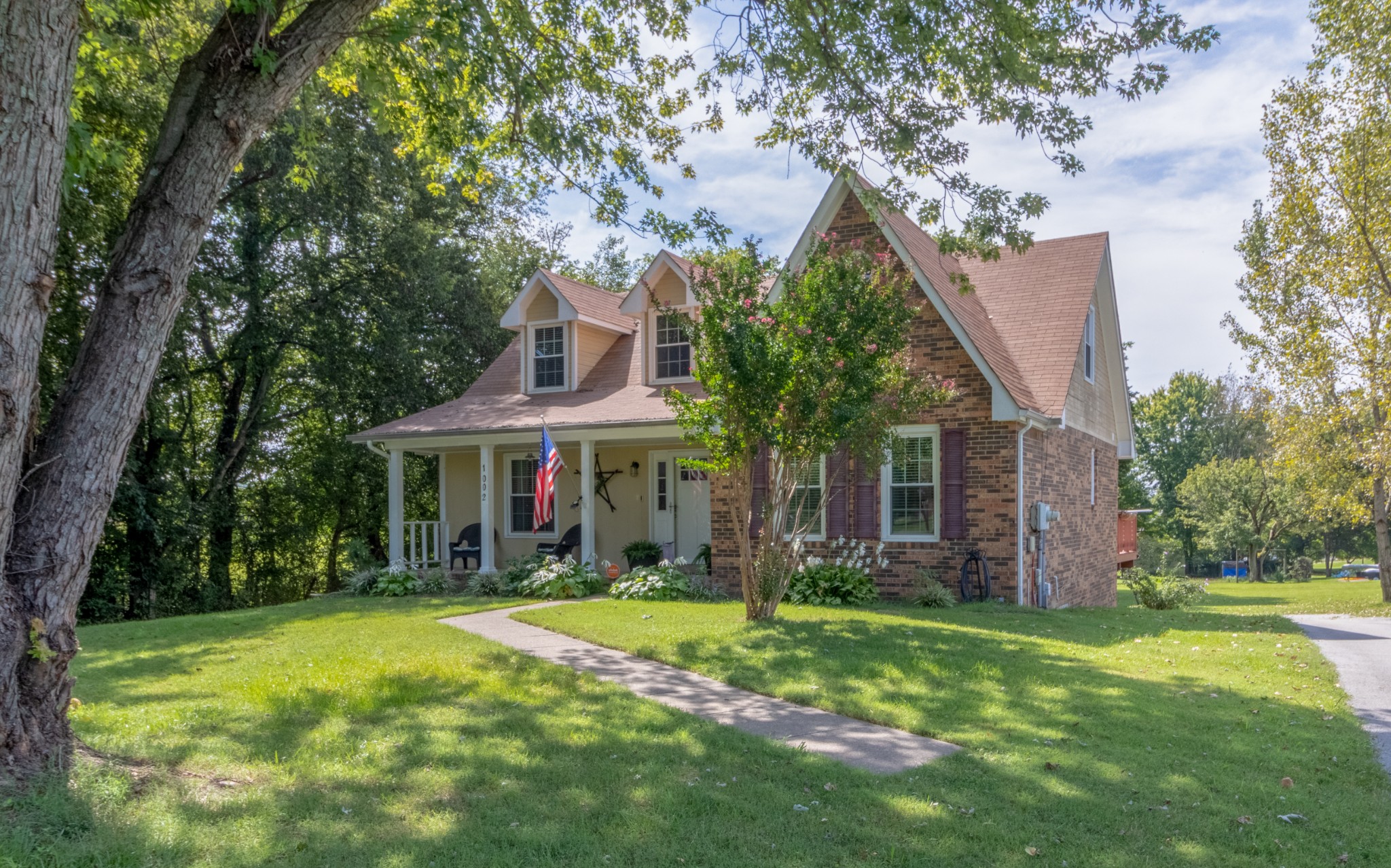 1002 Rossview Road Clarksville, TN 37043 - Photo 2 of 25 Gallery Image 2