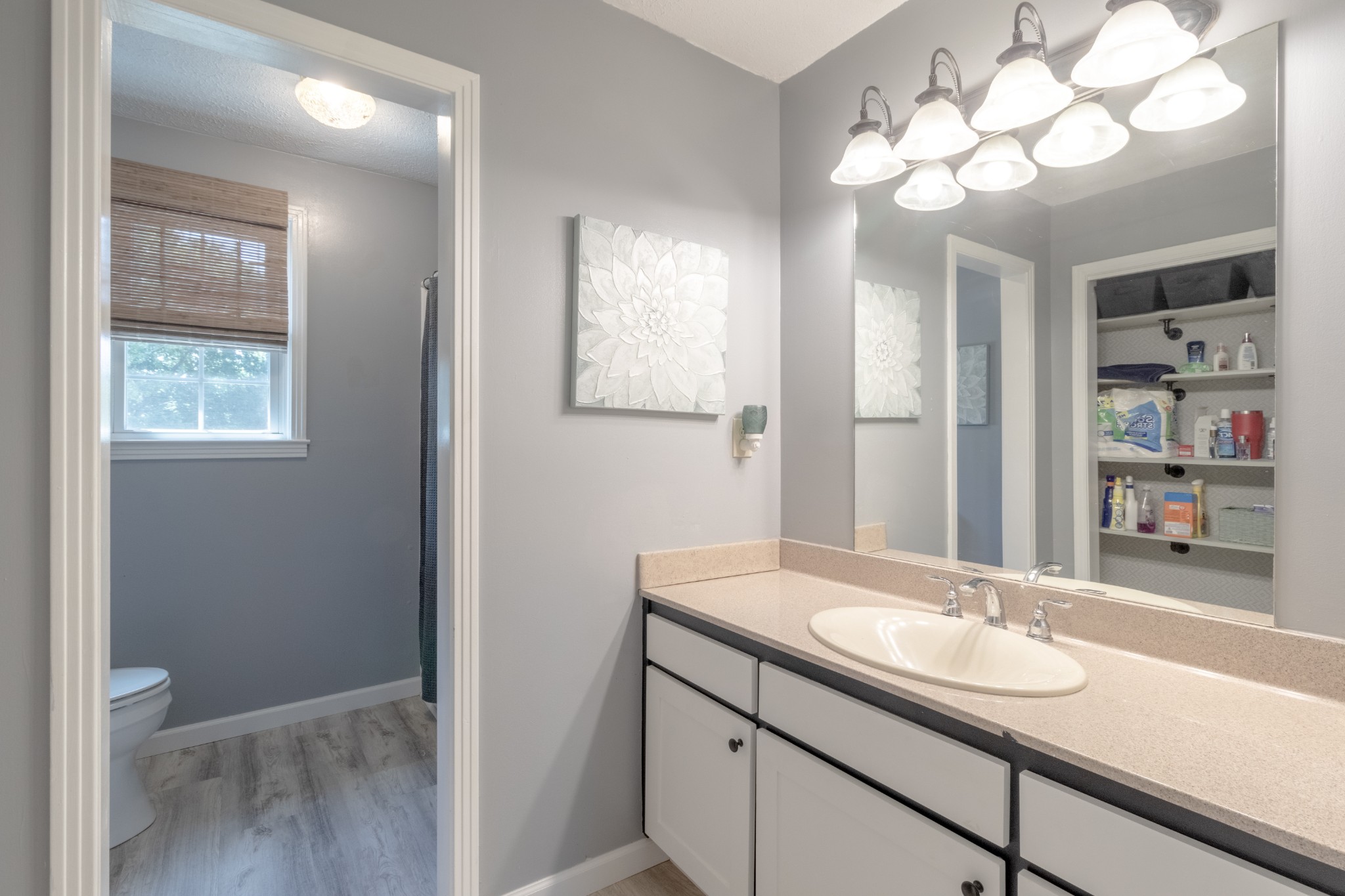 1002 Rossview Road Clarksville, TN 37043 - Photo 19 of 25 Gallery Image 19