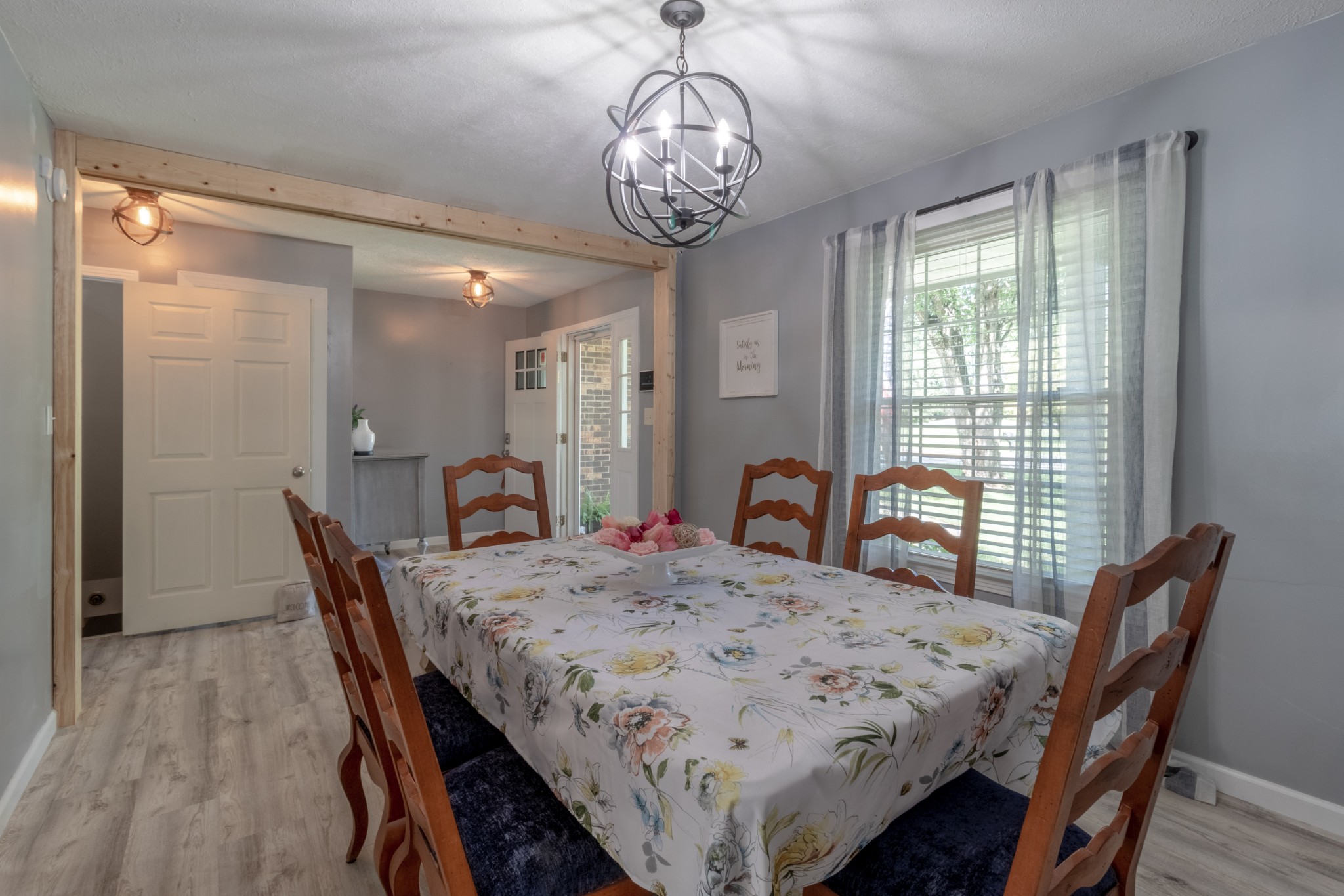 1002 Rossview Road Clarksville, TN 37043 - Photo 4 of 25 Gallery Image 4